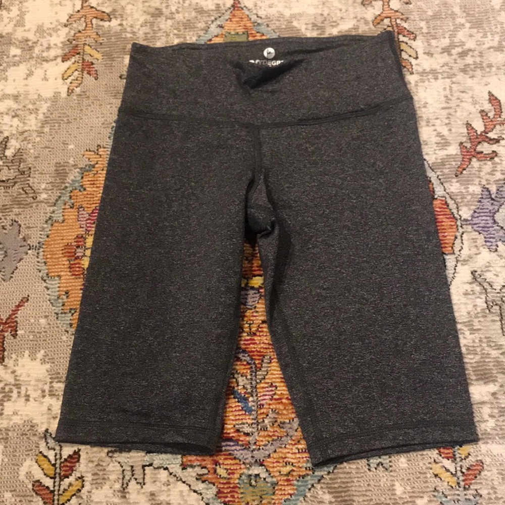 90 DEGREES SHORTS XS